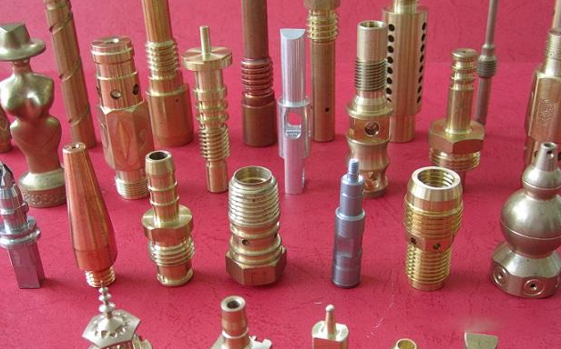 精密軸類長軸加工廠：匠心獨運，打造工業(yè)之芯